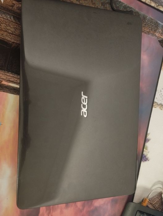 Noutbook ACER sotiladi
Maʼlumotlar rasmda koʻrsatilgan
Ram 4gb sdd128g