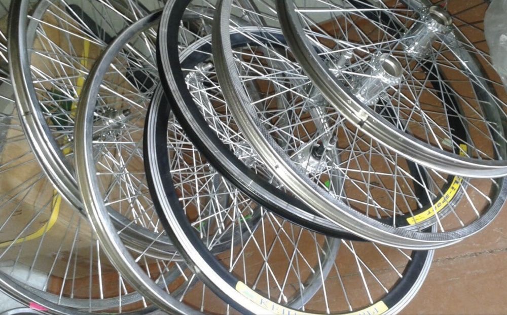 Велошлем .Велозапчасти.Камеры .Велопокрышки