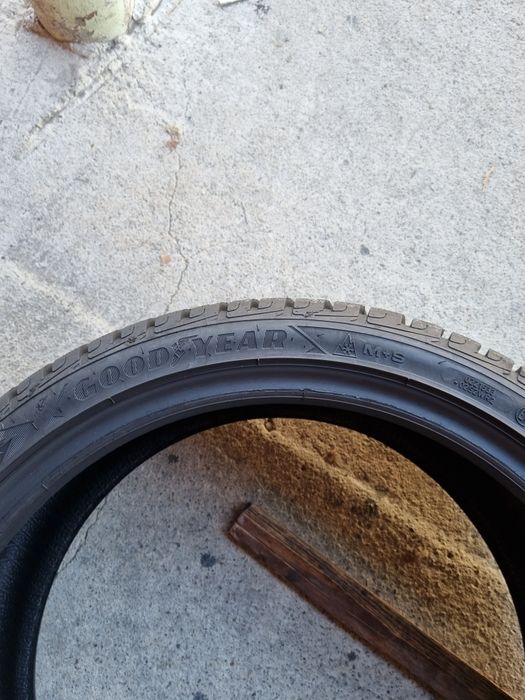 4 anvelope iarna ca si noi GOODYEAR 215/40/18 dot 2018 pret per bucata