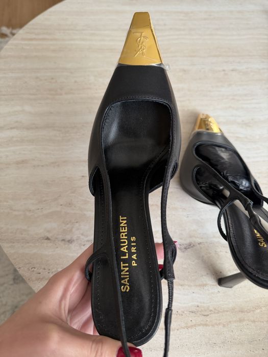 Yves Saint Laurent токчета