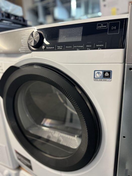 Uscator de rufe cu pompa de caldura AEG TR939I4OBC serie 9000