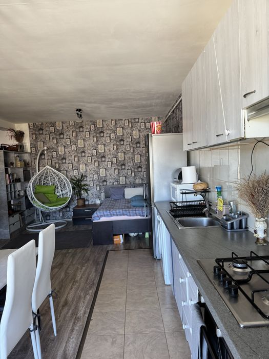 Inchiriez apartament cu 2 camere ,spatios in Floresti