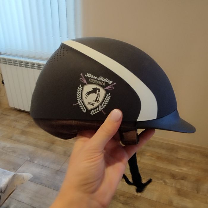 Каска за конна езда 51-53 см и 55 см