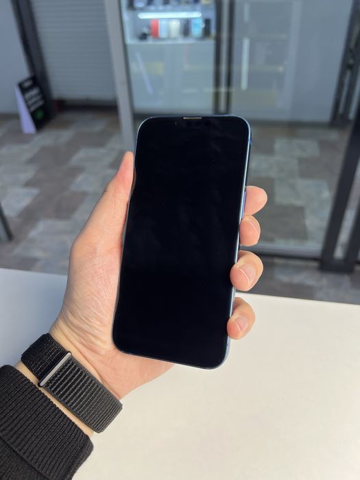 Продам iPhone 13 128 Gb