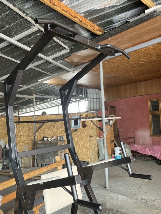 Продам турник хороший