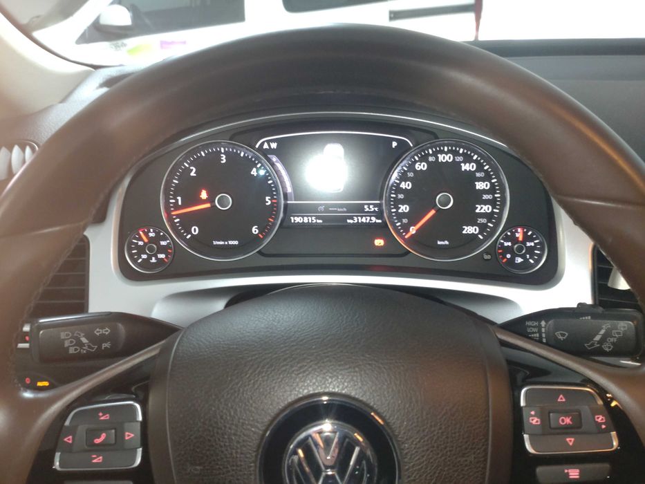 VW Touareg 7p an 2012, full option+extra,  190.000 KM