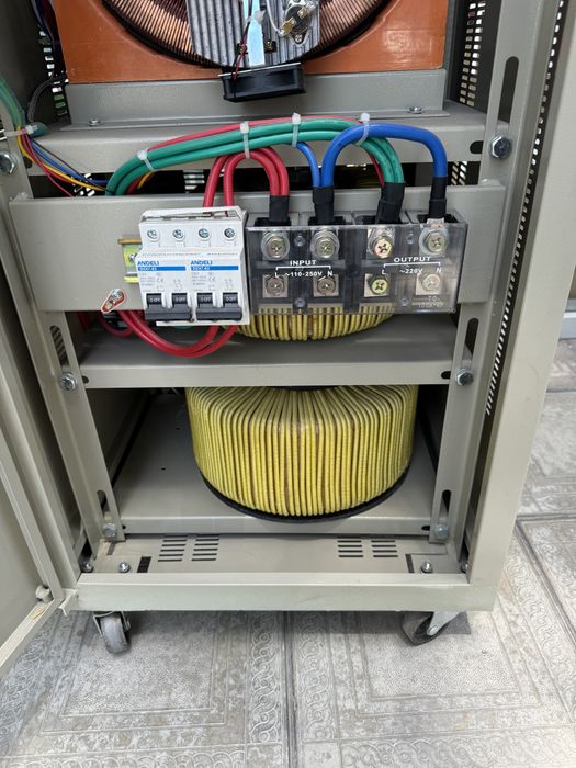 Продаю Стабилизатор напряжения АНДЕЛИ/ANDELI/QR-SVC-40kva НОВИНКА 220V