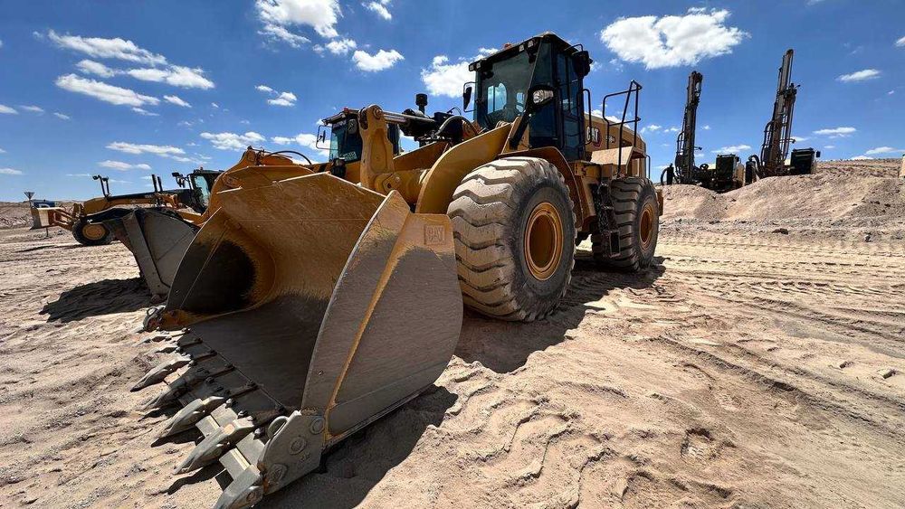 Фронтал юклагич  CAT 966,Фронтальный погрузчик  CAT 966