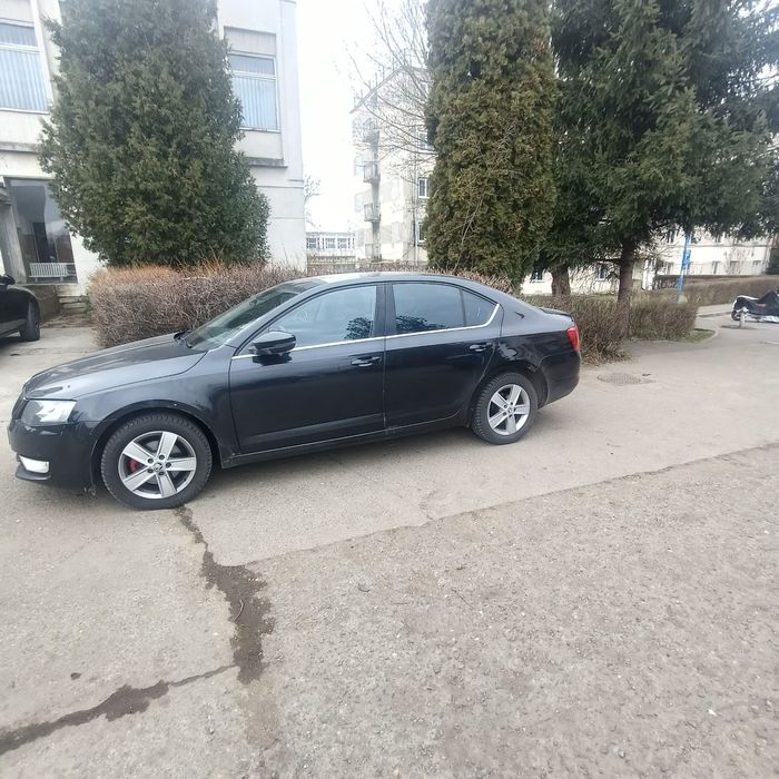 Vând Skoda Octavia 2013 1.6tdi