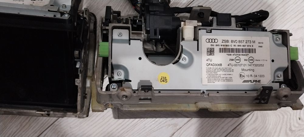 Vând display navigații Audi A3