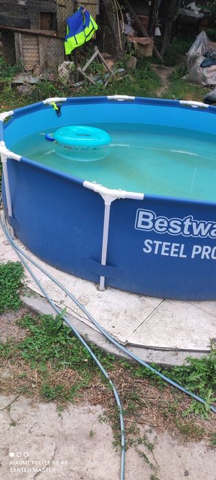 Продам бассейн Bestway. 305