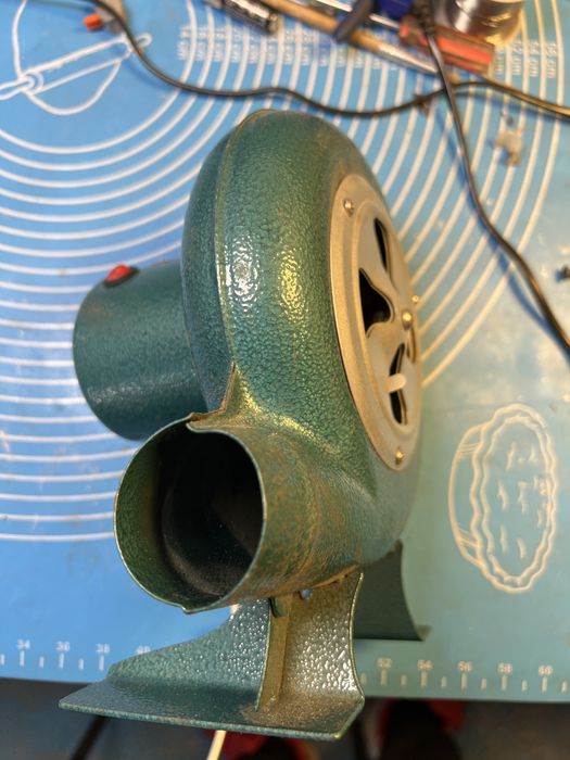 Центробежный улитковый вентилятор