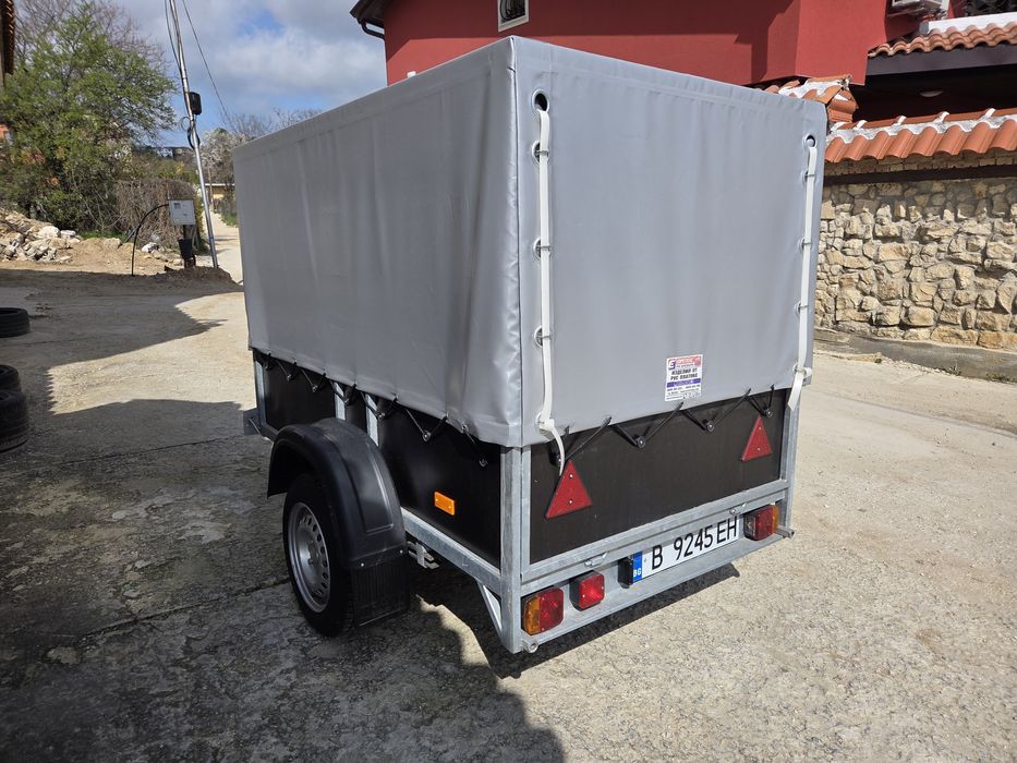 Ремарке за лек автомобил