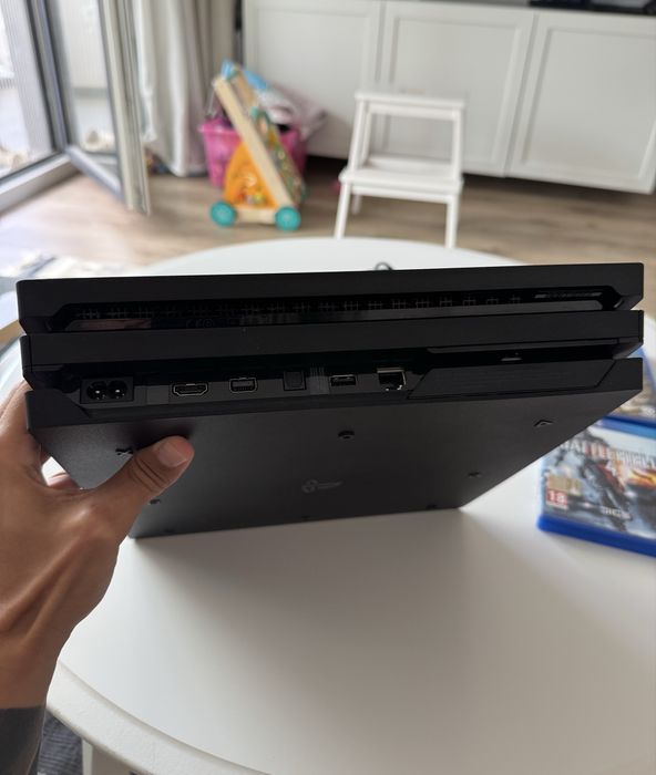 PlayStation 4 Pro 1TB