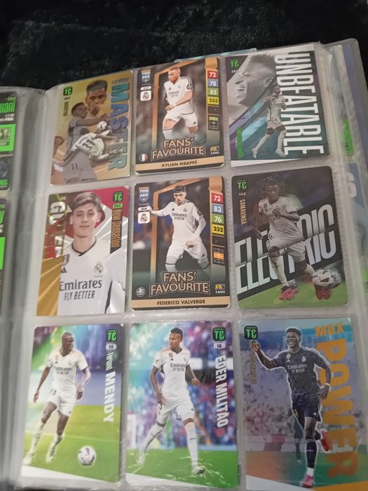 Vand album euro 2024 cu  100de lei negociabil