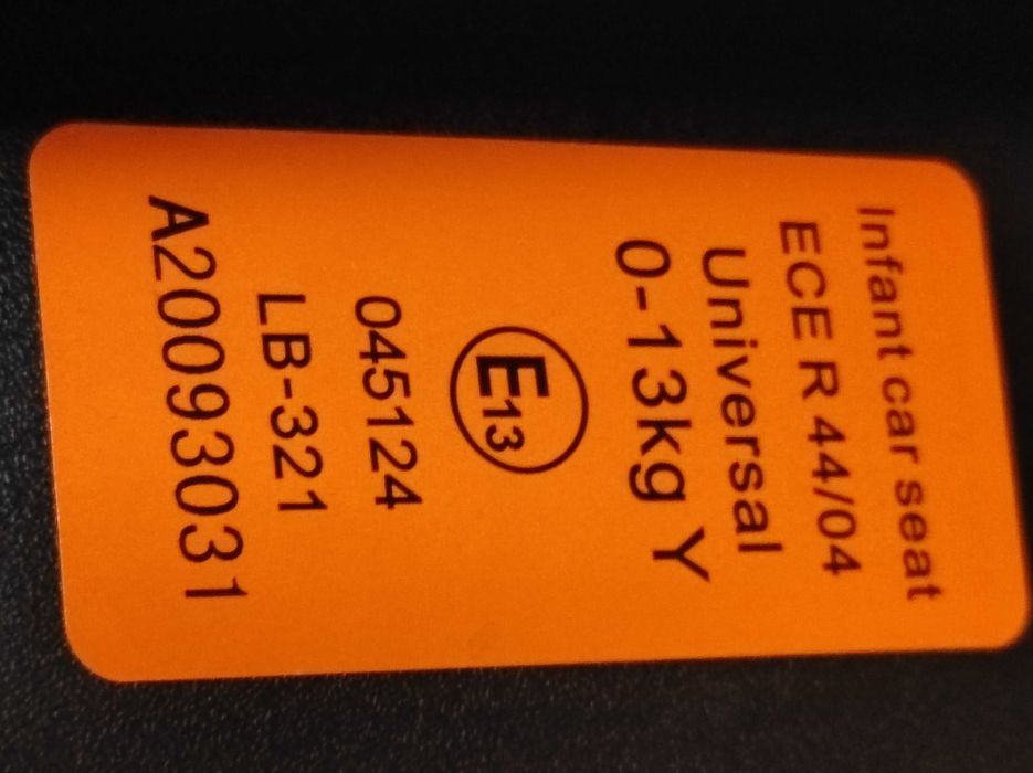 Детско кошче за бебе-за ръчно пренасяне и за кола.