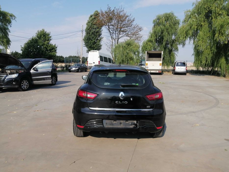 Dezmembram Renault Clio