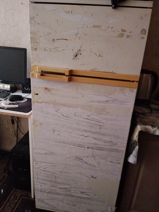 Продам холодильник