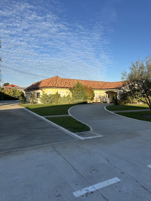 Casa tip duplex intreg