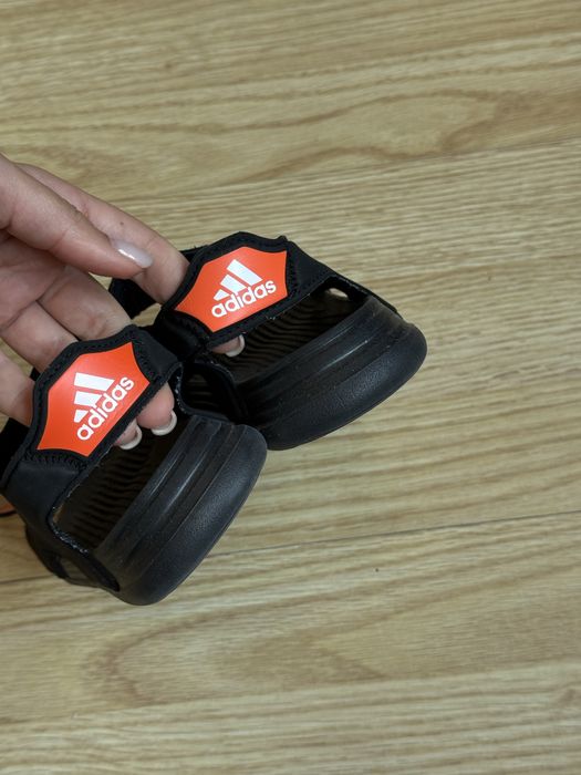 Детски сандали adidas 31