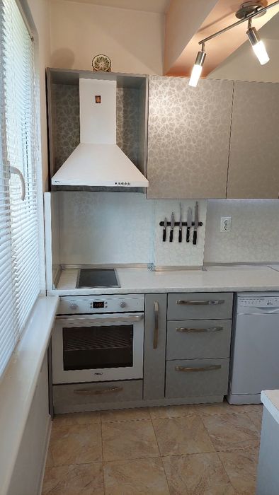 Дава се под наем Многостаен апартамент в Сливен, Клуцохор - 120 кв.м за 331.5 € - Снимка #8