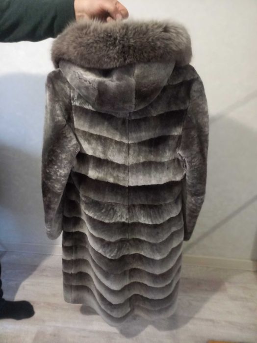 Продам недорого шубу (мутон)