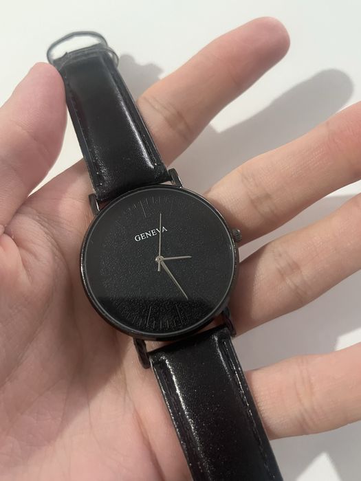 Часы мужские черные