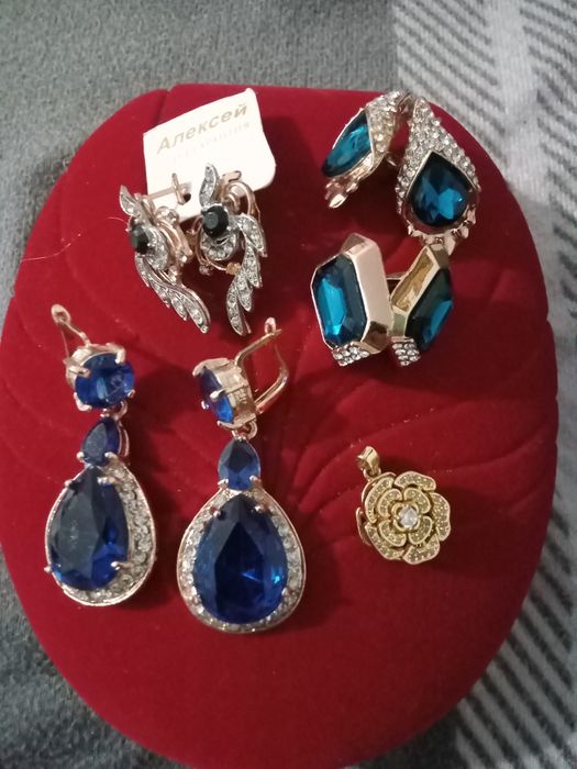 Продам бижутерию