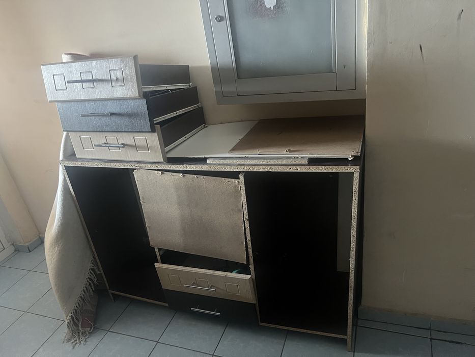 Комод отдам срочно