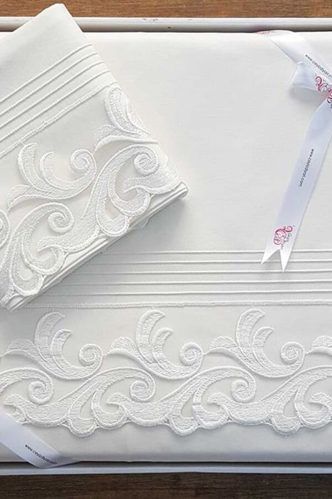 СВАДЕБНЫЙ  Комплект «Çeyiz » Турция (4предм) Украшен француз.кружевом