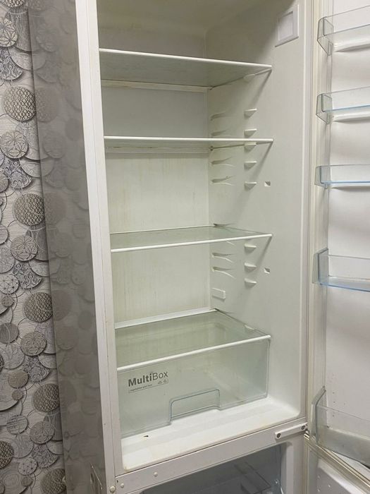 Холодильник  Bosch