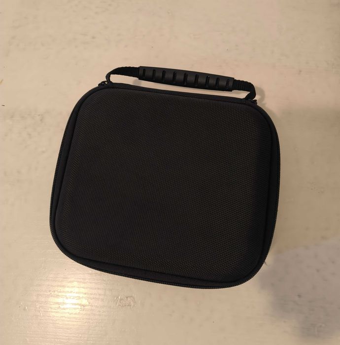 Продавам дрон DJI Neo Fly More Combo