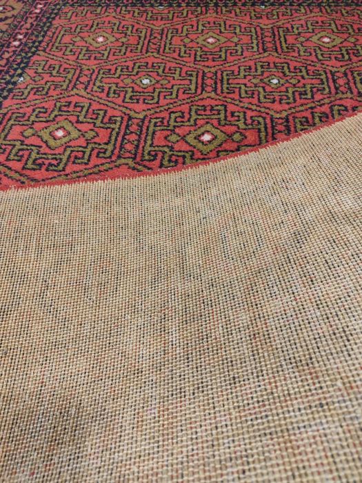 Продам ковер СССР 190×137