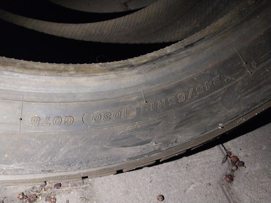 4 шины Yokohama 245 55 R19.