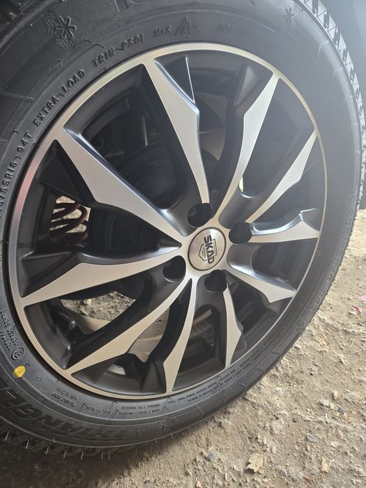 Продам диски с резиной