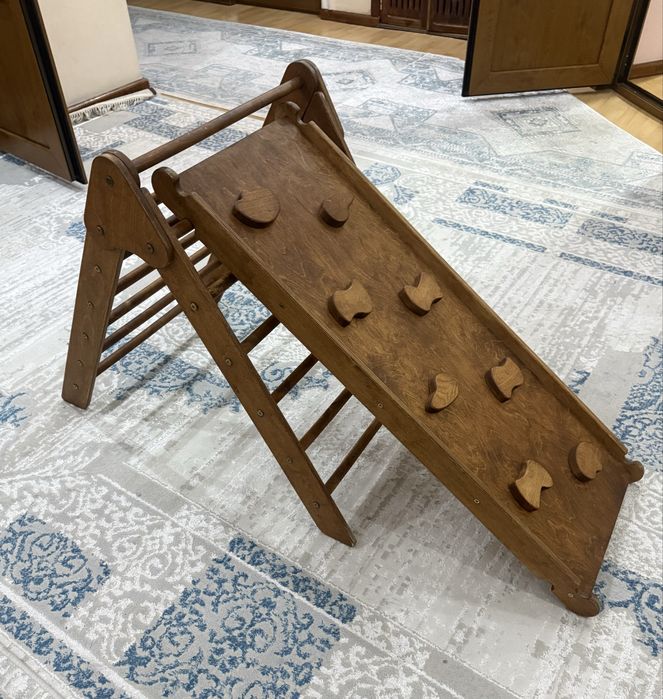 Продам десткую горку деревянную