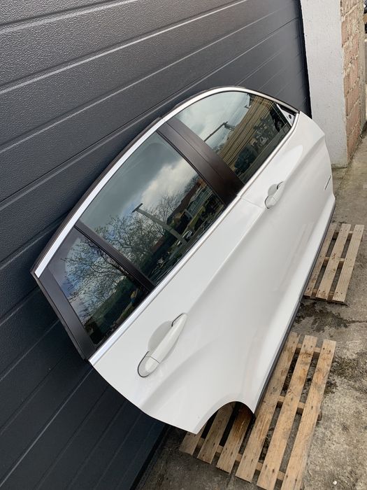 Usi dreapta / Portiere dreapta BMW X4 F26 2014-2018