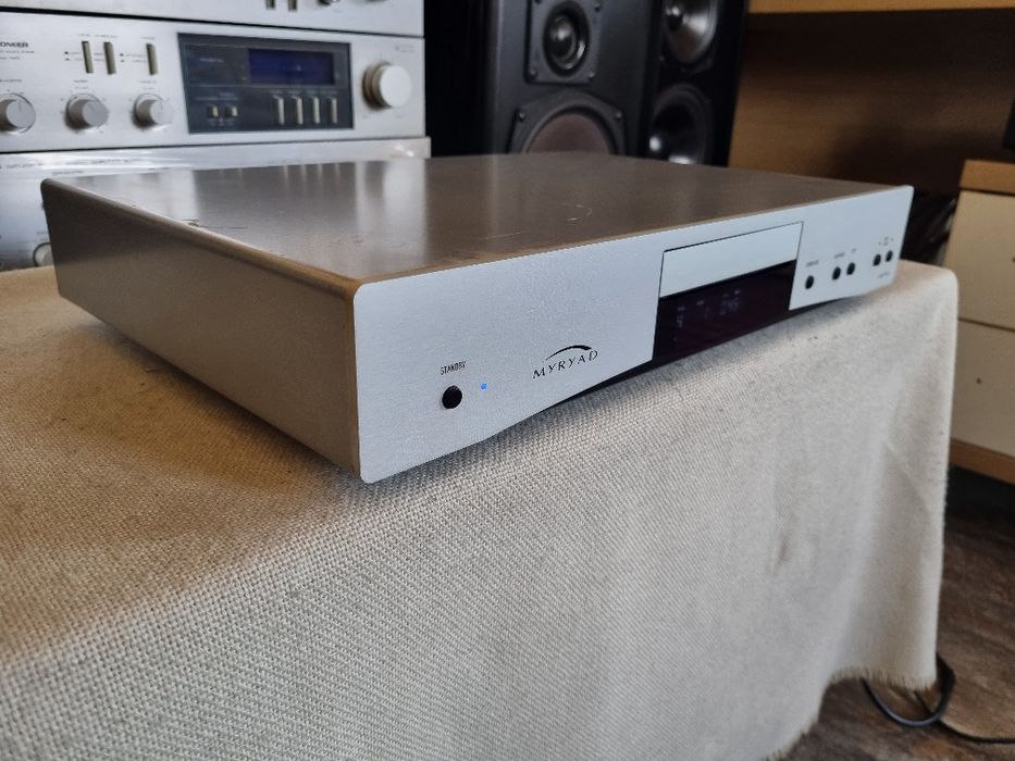Cd Player Myryad Cameo. High End. 24 Bit.Perfect functional. Impecabil