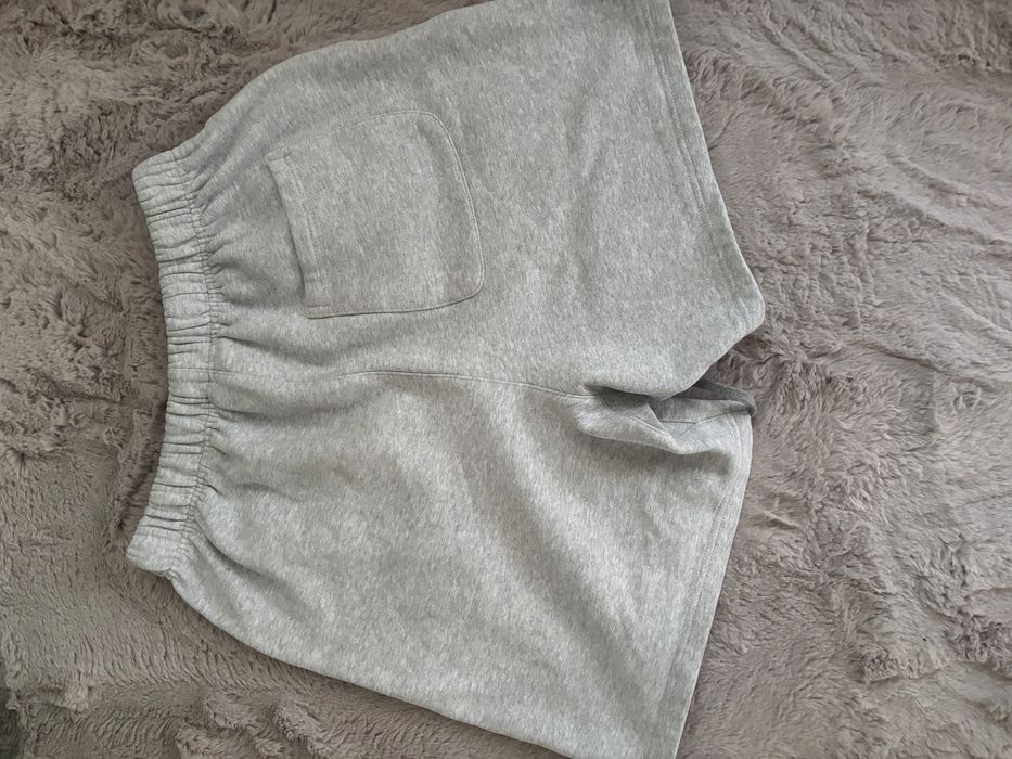 pantaloni scurti essentials M