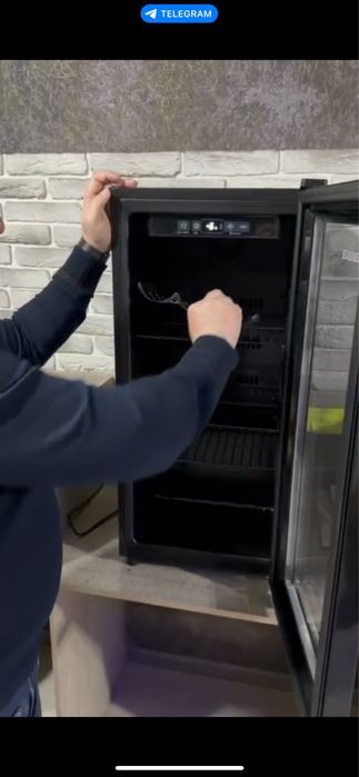 Барный мини холодильник “Aiwa” (Япония) зборка Китай