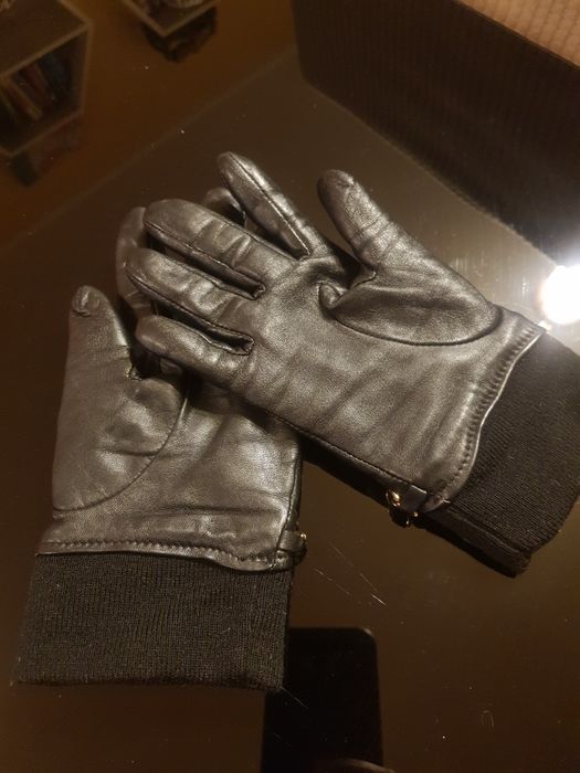 Дамски кожени ръкавици