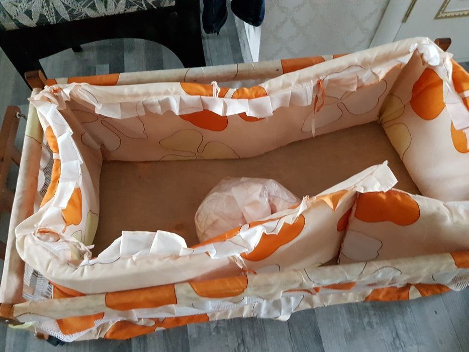 Продам детскую кроватку.