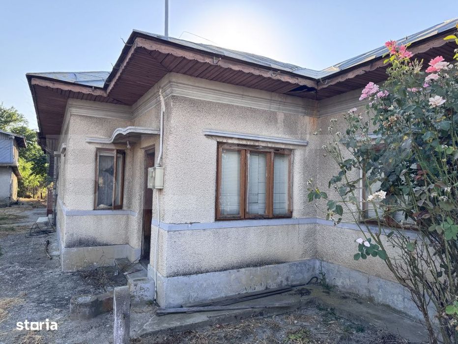 Casa Individuala 5 Camere si Teren Generos – Romanesti