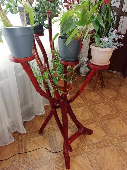 Продам подставку для растений с абажуром