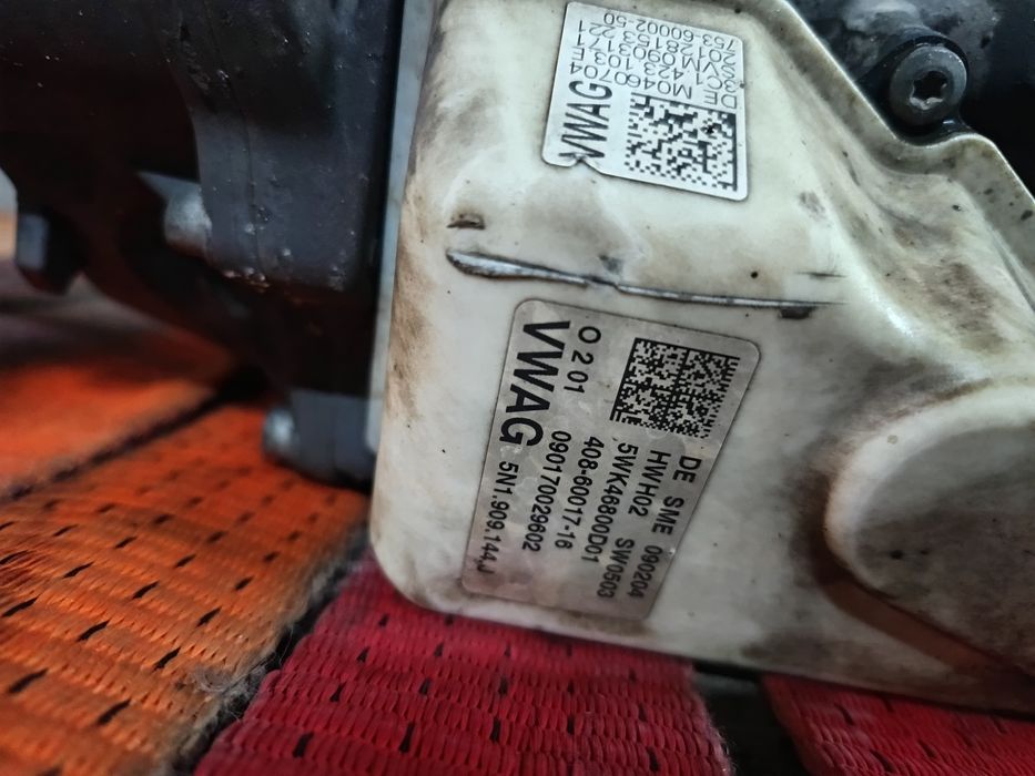 продавам електрипеска рейка за ваг групата пасат туран ауди  q3