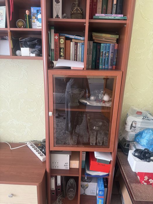 Продам стенку в гостиную