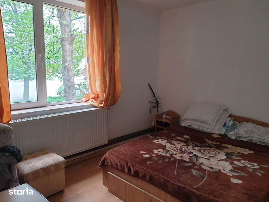 Apartament 3 camere Frații Golești, et P/4