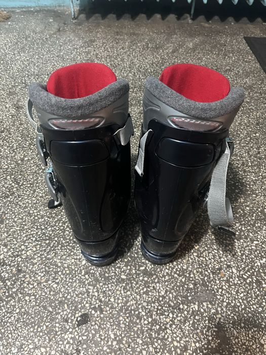 Clapari Ski masura 27(echivalent masura 42 la incaltaminte)