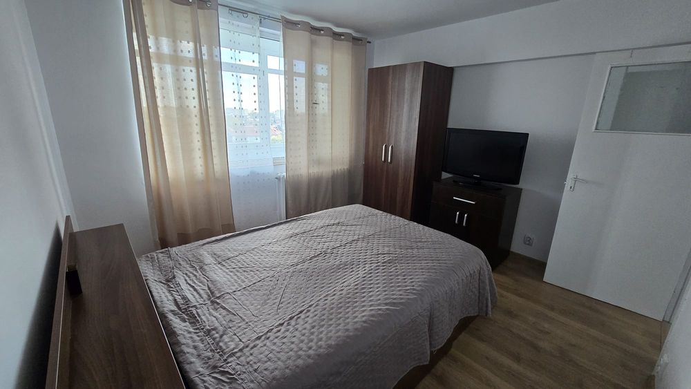 Inchiriez 2 camere piata Progresu,proaspat renovat