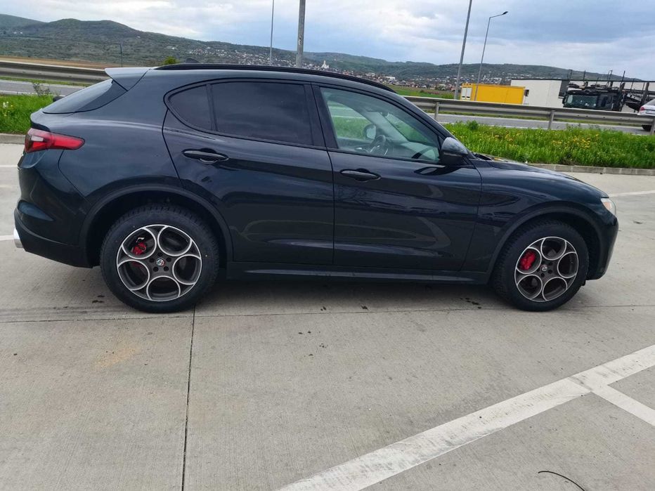 Auto Alfa Romeo Stelvio Q4, 2.0 T, CP 280